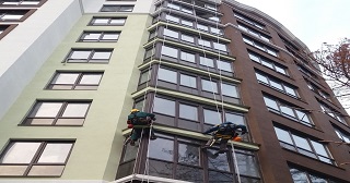 Установка крыши на балкон Зеленокумск цена от 1027 руб. м/2.